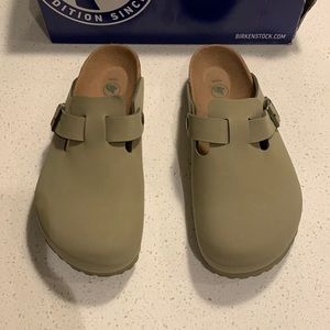 Brand new Birkenstock - Boston shoe, size: 39/ US 8, colour: Khaki Earthy Vegan